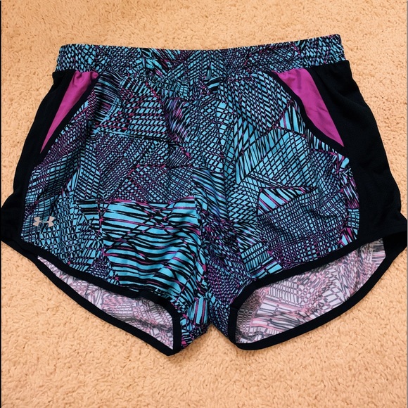 under armor patterned shorts - Picture 1 of 1